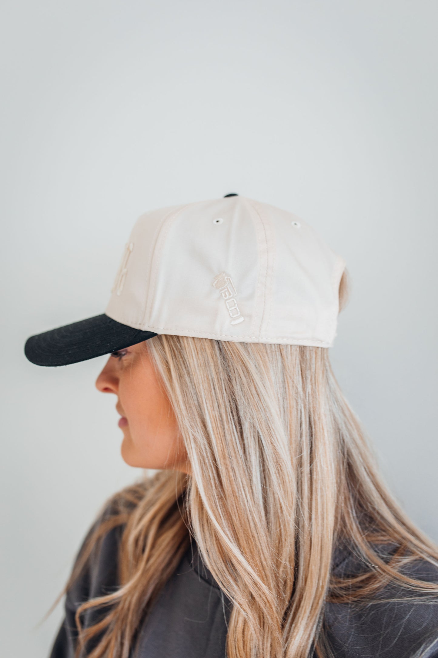 STUNNING Hat